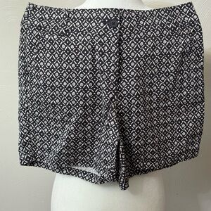 LOFT Black & White Geometric Skort
